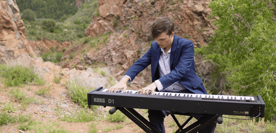 Gallery photo 6 of Mark Worthington, Pianist
