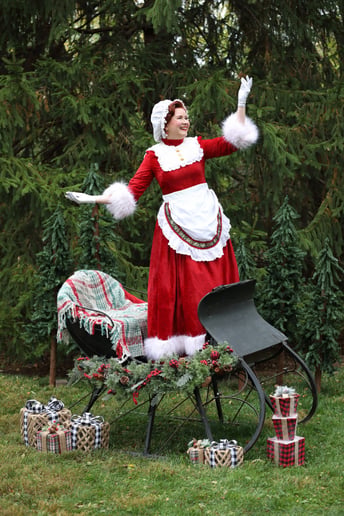 Gallery photo 7 of Married Santa and Mrs. Claus Team