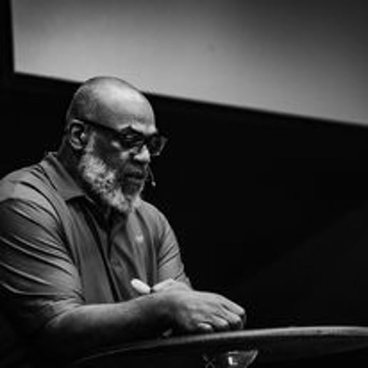 Gallery photo 9 of Martin Houston Speaks