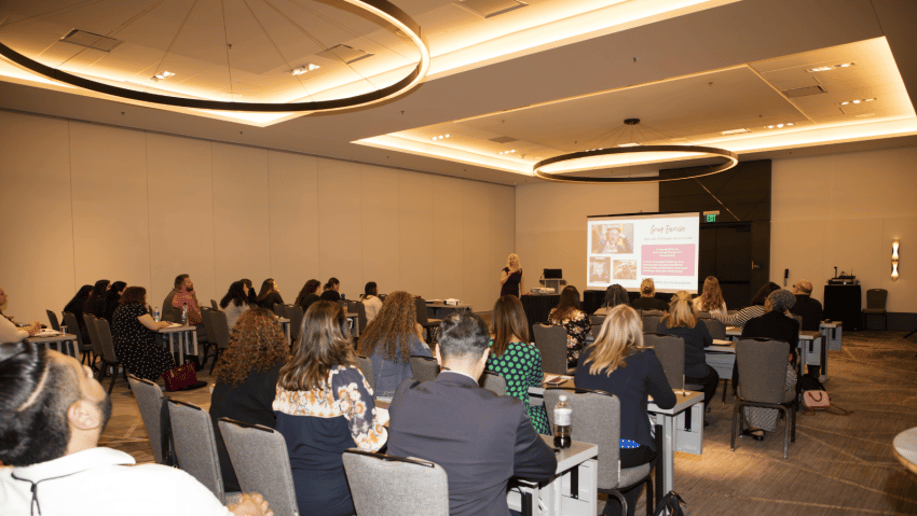 Gallery photo 7 of Mary Ottman - International Leadership Speaker