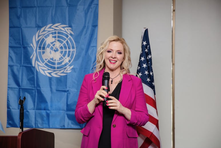 Gallery photo 1 of Mary Ottman - International Leadership Speaker