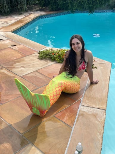 Gallery photo 28 of Maria’s Dance and Costumed Characters