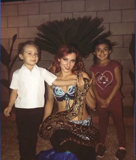 Gallery photo 47 of Mary W Fire and Belly Dancer