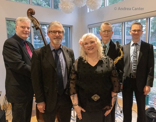Gallery photo 7 of Maryann and the Money Makers