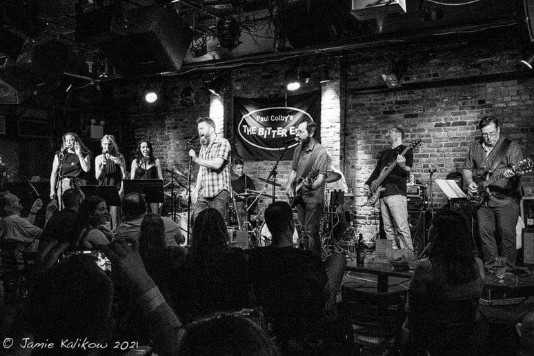 Gallery photo 2 of Rennie Pincus and His Very Fine Band