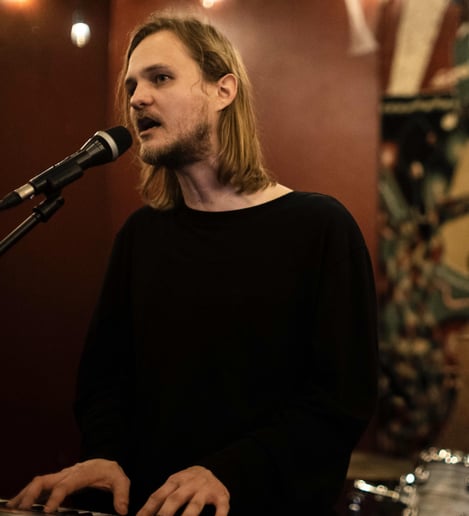 Gallery photo 3 of Mason Durst - Band of Coyotes