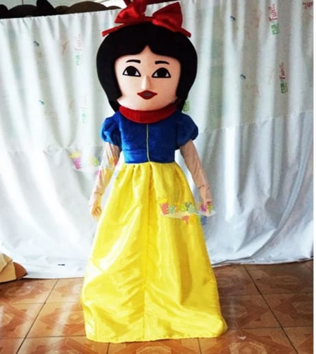 Gallery photo 8 of Massamba's Professional Mascot Service