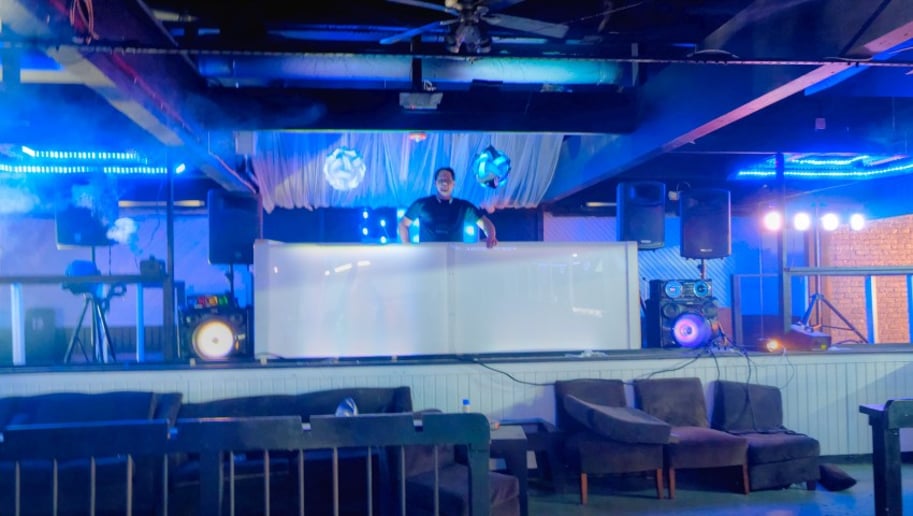 Gallery photo 1 of Master Mixer