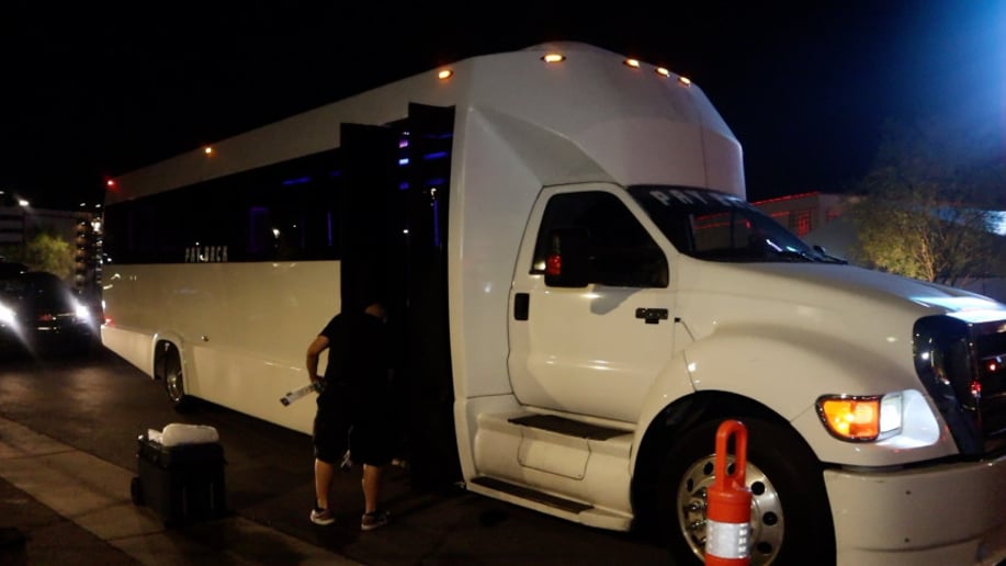 Gallery photo 7 of Masters Vegas Strip Party Bus