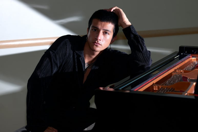 Gallery photo 2 of Matias Cuevas, Pianist
