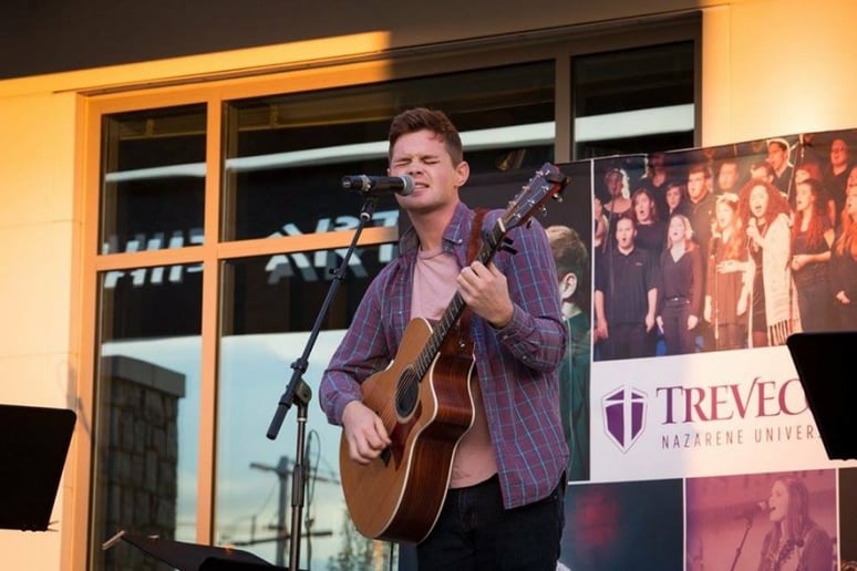 Gallery photo 1 of Matt Fredericksen