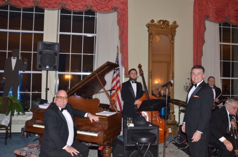 Gallery photo 23 of Matt Snow, "The Cincinnati Sinatra"