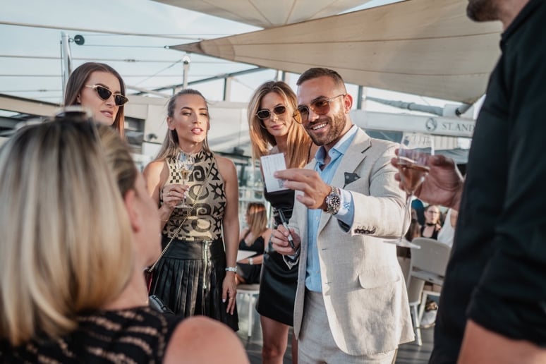 Gallery photo 6 of Matteo Cammisa | Luxury Magician & Mentalist