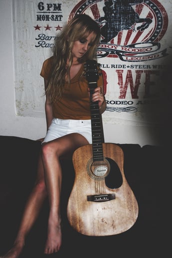 Gallery photo 4 of Sami Jo