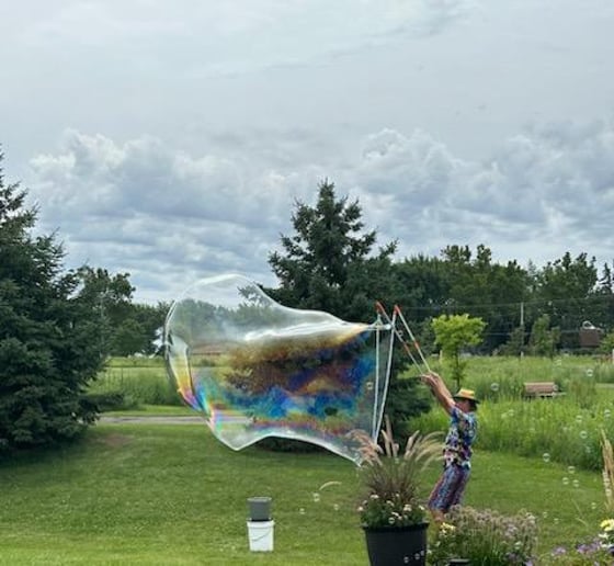 Gallery photo 2 of Maui Bubbles "Good Clean Fun"