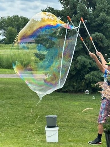 Gallery photo 5 of Maui Bubbles "Good Clean Fun"