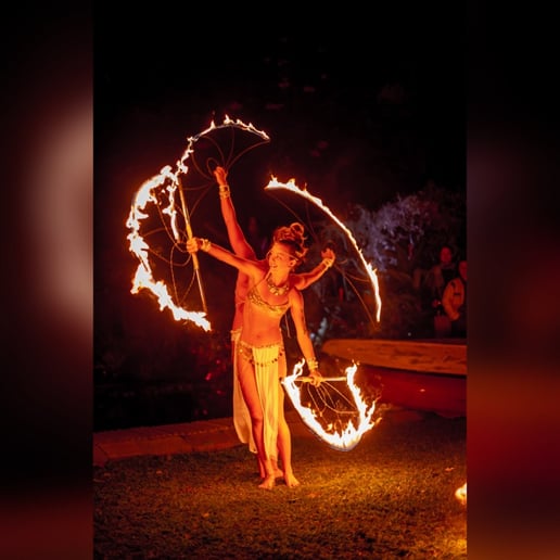 Gallery photo 4 of Maui Hoop Girl