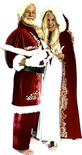 Gallery photo 2 of Maui Santa & Ms. Claus
