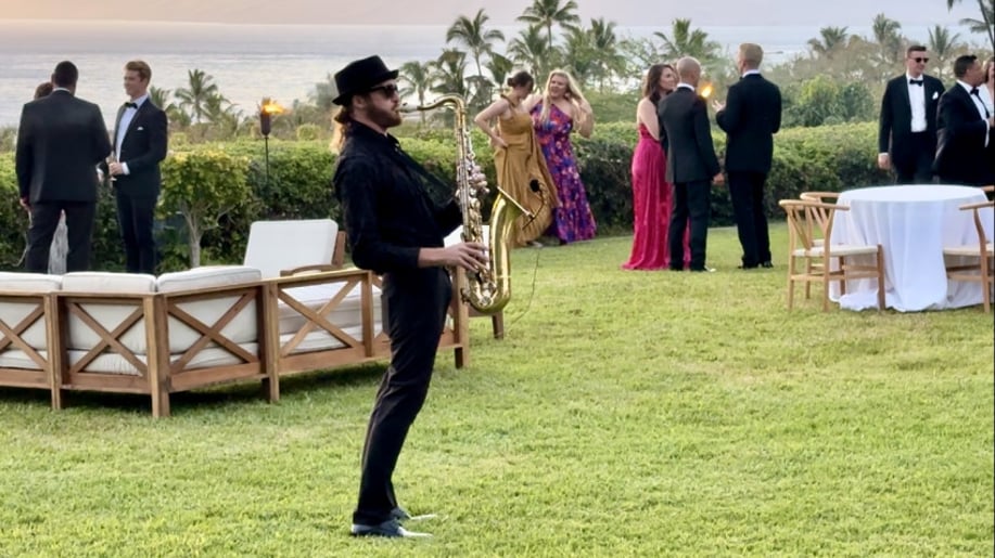 Gallery photo 1 of Maui Sax Man