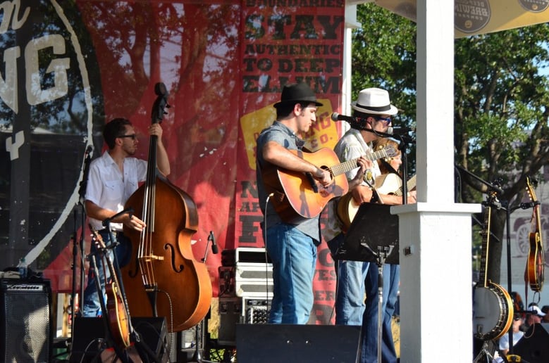 Gallery photo 9 of Hot Pickin 57s