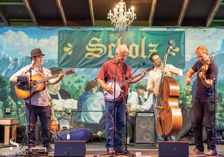 Gallery photo 5 of Hot Pickin 57s