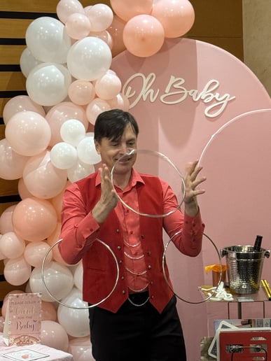 Gallery photo 3 of Maxim Sumets Magic Show