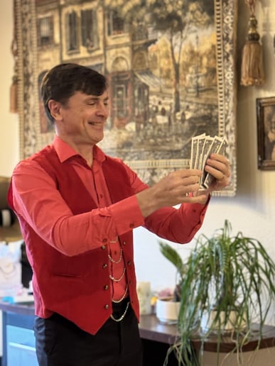 Gallery photo 5 of Maxim Sumets Magic Show