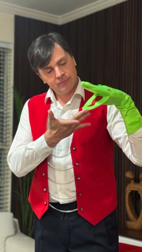Gallery photo 10 of Maxim Sumets Magic Show