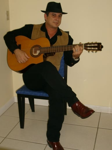 Gallery photo 1 of May Barreto