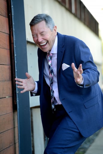 Gallery photo 5 of Clean Corporate Comedian With a Message
