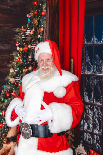 Gallery photo 5 of MC Santa