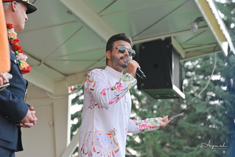 Gallery photo 2 of MC Vinay