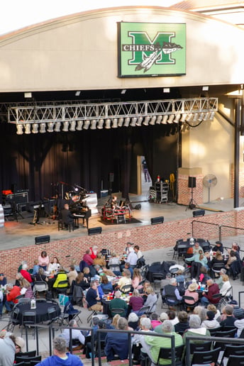 Gallery photo 1 of McDaddy & Son - The Piano Man Experience