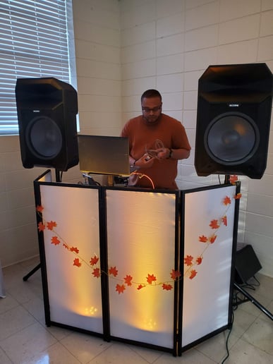 Gallery photo 4 of McKi Entertainment
