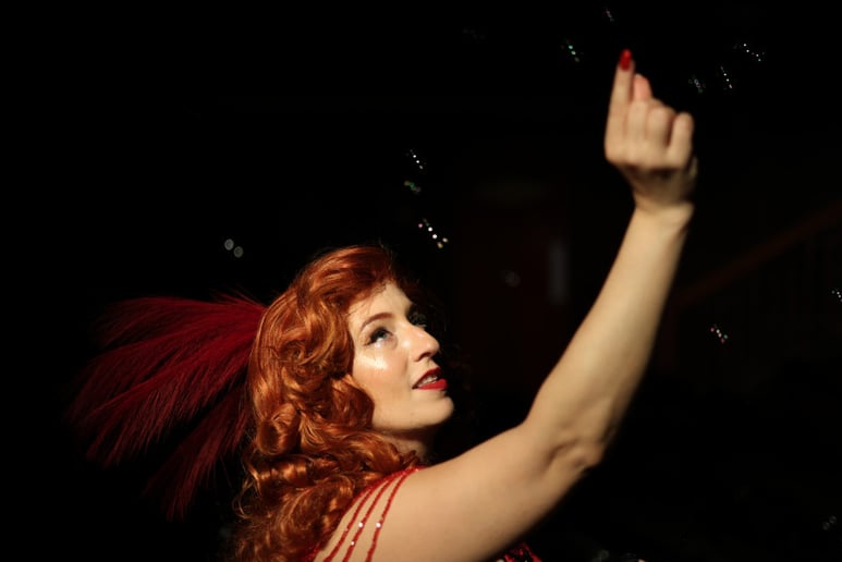 Gallery photo 8 of Meadow Perry | Magician | Bubble Artist