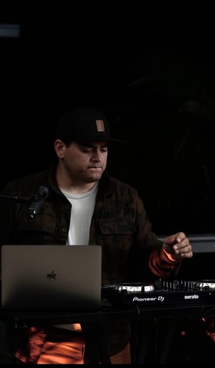 Gallery photo 2 of Mega Band & DJ