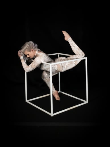 Gallery photo 5 of Megan Loreen