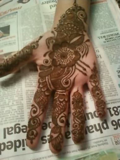 Gallery photo 4 of Mehendi Designer