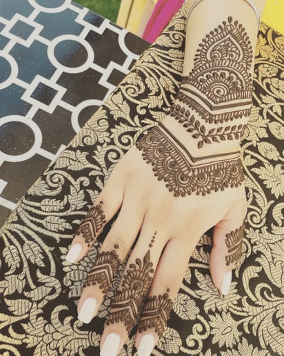 Gallery photo 1 of Mehendi Zone