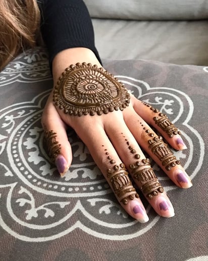 Gallery photo 1 of Mehndi It