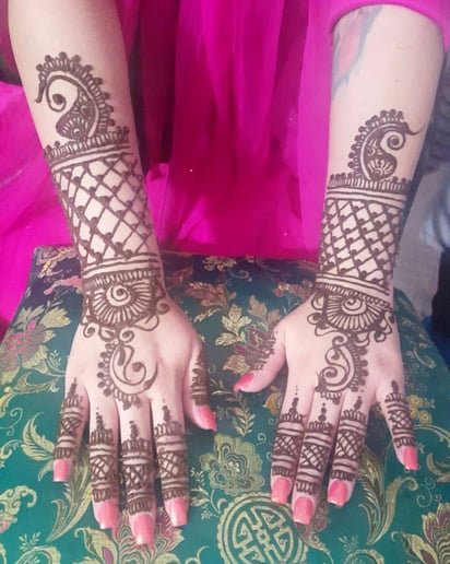 Gallery photo 3 of Mehndi It