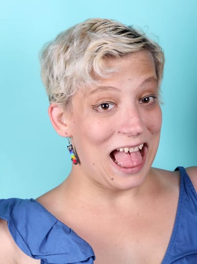 Gallery photo 8 of Melina Best Comedy