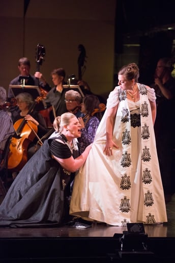 Gallery photo 1 of Melinda Whittington, soprano
