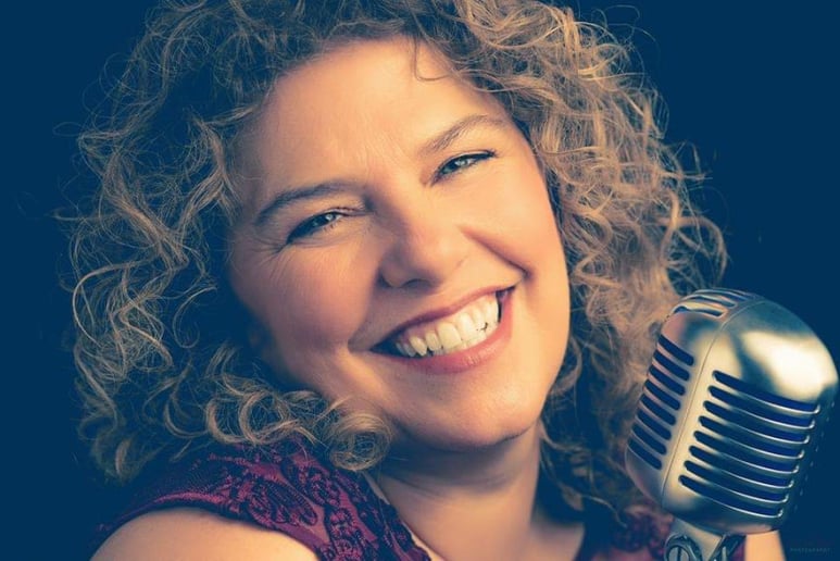 Gallery photo 4 of Melissa Fyr