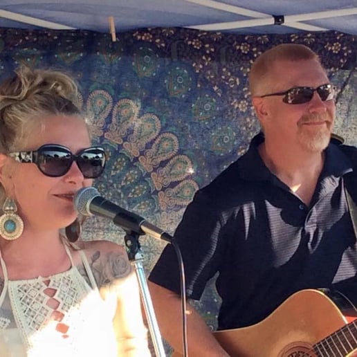 Gallery photo 1 of Melissa May and Brian Coonan