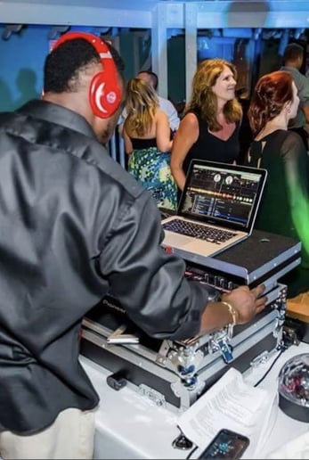 Gallery photo 2 of Mello Vibes