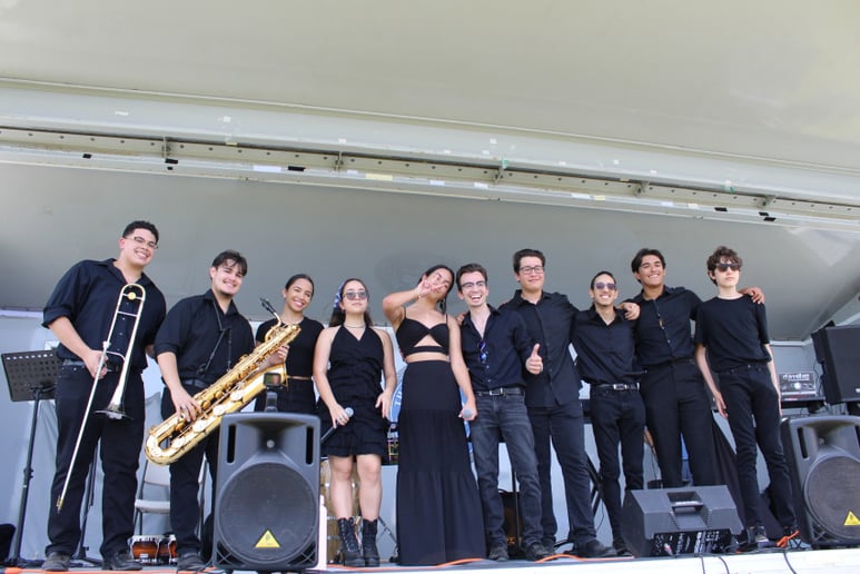 Gallery photo 7 of Melodía Y Rumba | Youth Salsa Band