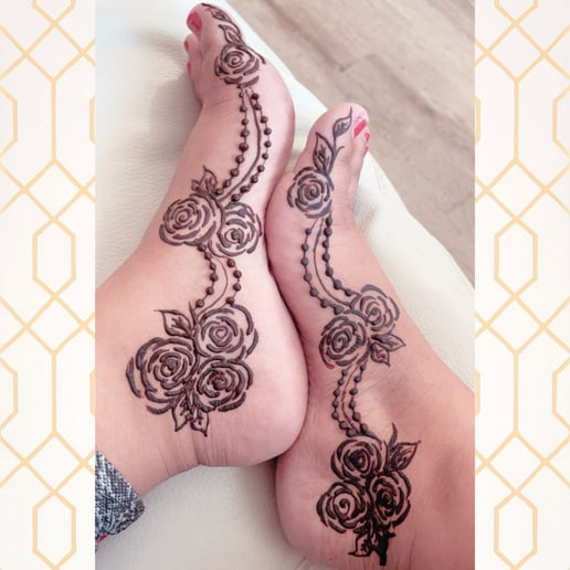Gallery photo 4 of Mendhi Wale Haath