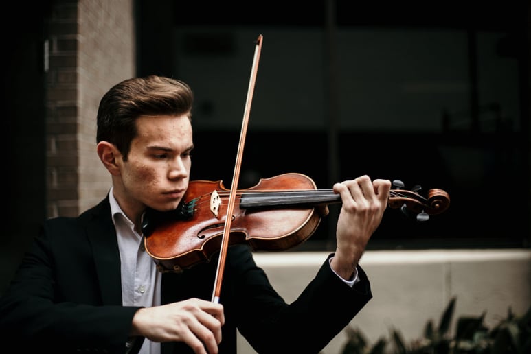 Gallery photo 4 of Meneses Strings