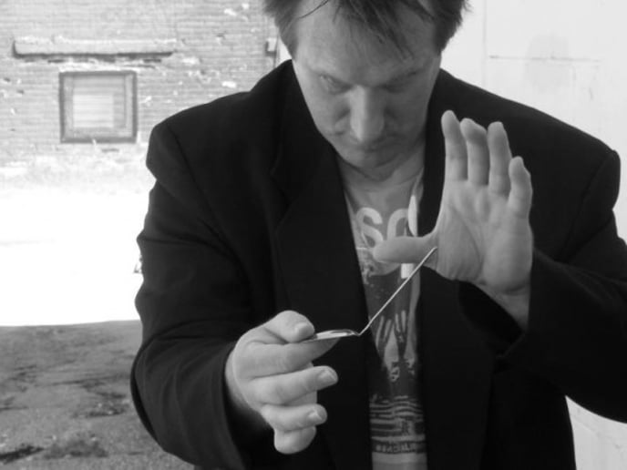 Gallery photo 1 of Mentalist Greg Raven